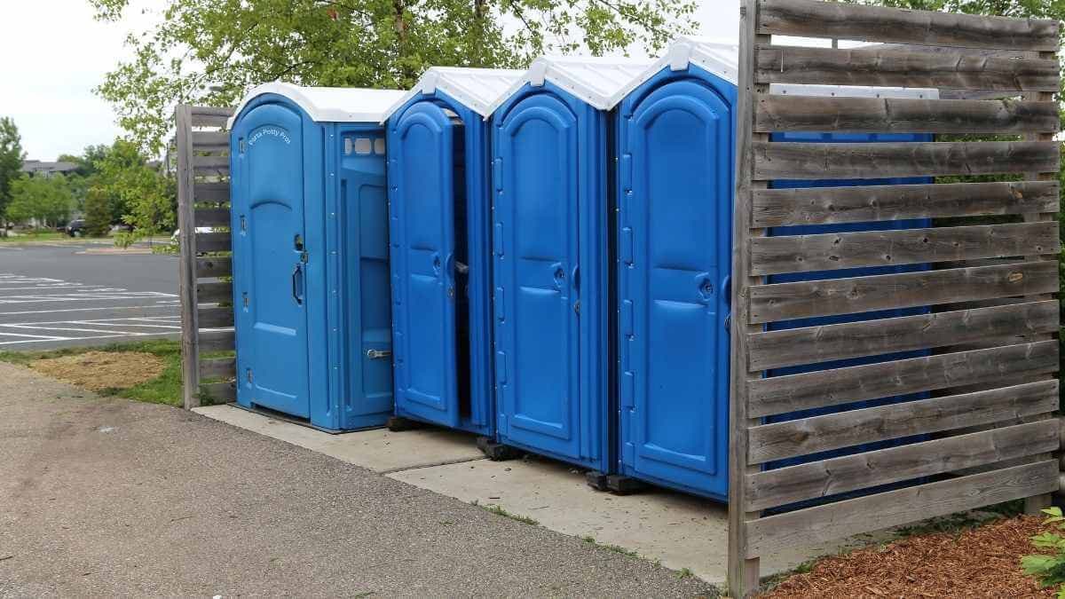VIP Trailer Restrooms - Porta Potty Rental Pros - Porta Potty Rentals services in Lawley, AL
